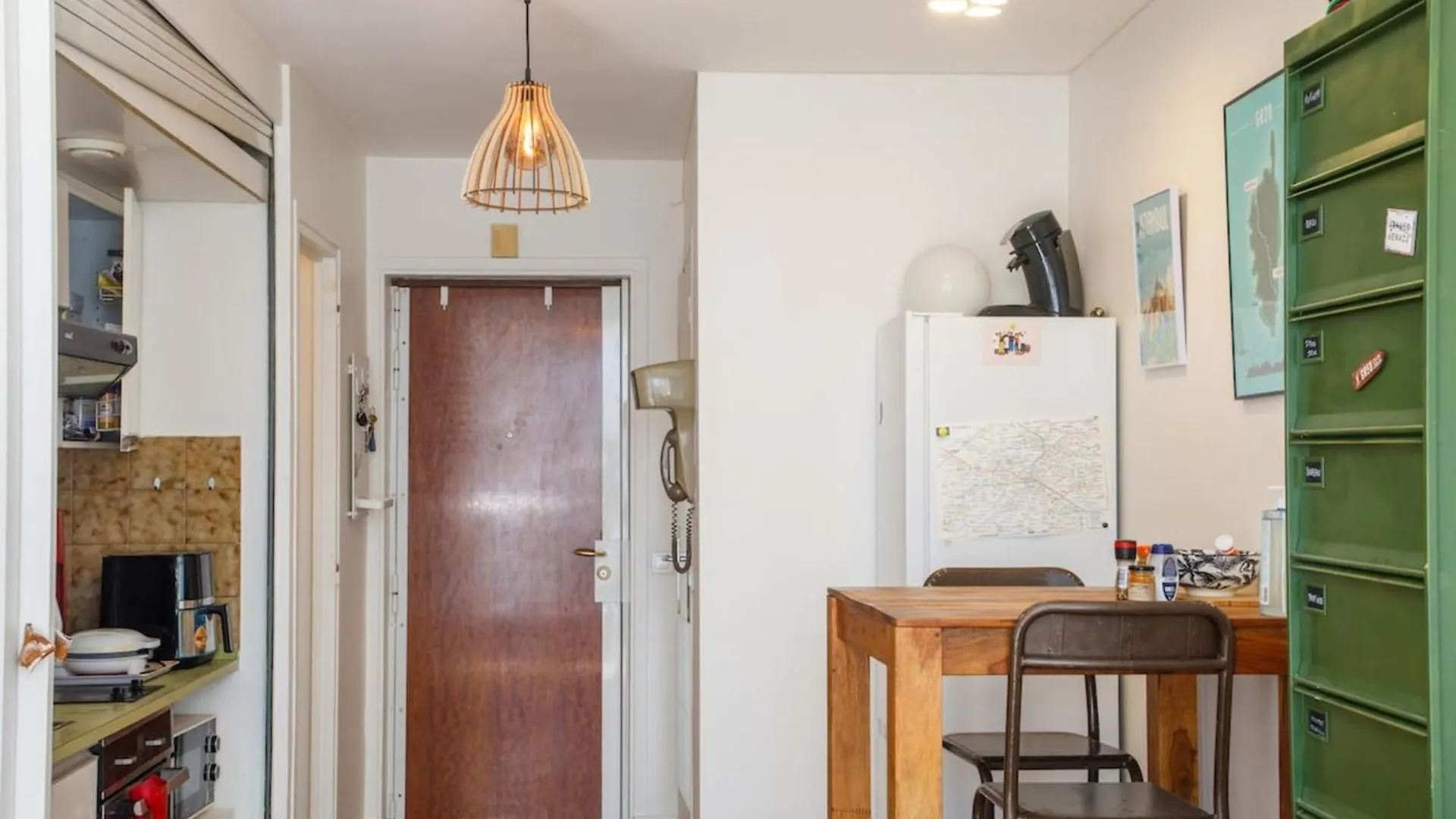 Radiant&charming Studiopoissonnieregare De L'est Apartment *