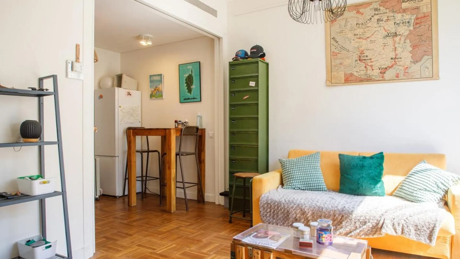 Radiant&charming Studiopoissonnieregare De L'est Apartment